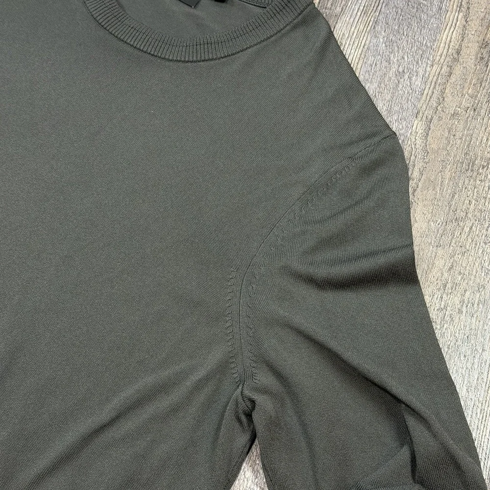 BOSS Hugo Boss Mens XL Dark Gray Crewneck Sweater Lightweight Pullover Polyamide